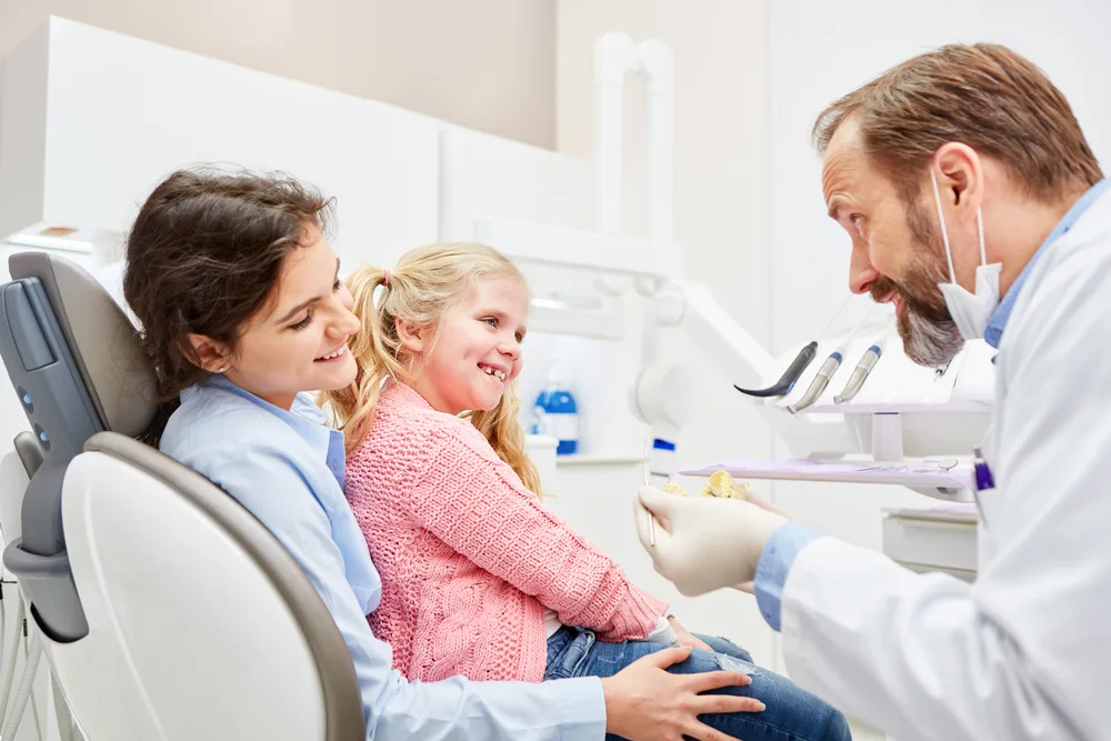 Family dentist in Oakville ON